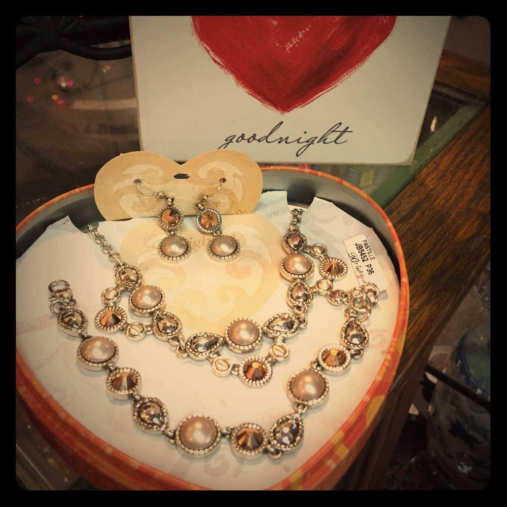 Brighton set of Necklace, Bracelet and Earrings!
